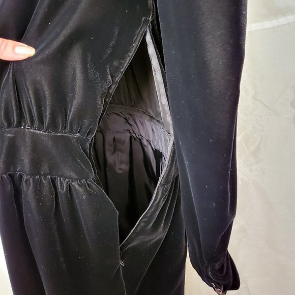 RARE Vintage Valentino Black Velvet Midi Dress, Italian size 44 - Picture 11 of 15